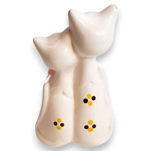 Vintage ArtMark Porcelain Kitty Couple Figurine Pink Ribbons Kitsch Cats - Picture 2 of 13